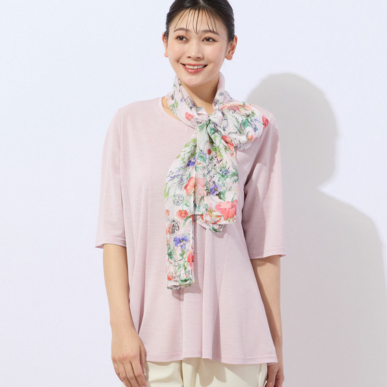 ■商品紹介■ 【大きいサイズ】【L/LL/3Lサイズ】【洗える】 ◆毎年人気！フレアシルエットの鹿の子Tシャツ◆ 薄手の鹿の子組織のTシャツです。 軽くて涼やかな肌当たりが暑い夏にピッタリ。 毎年人気