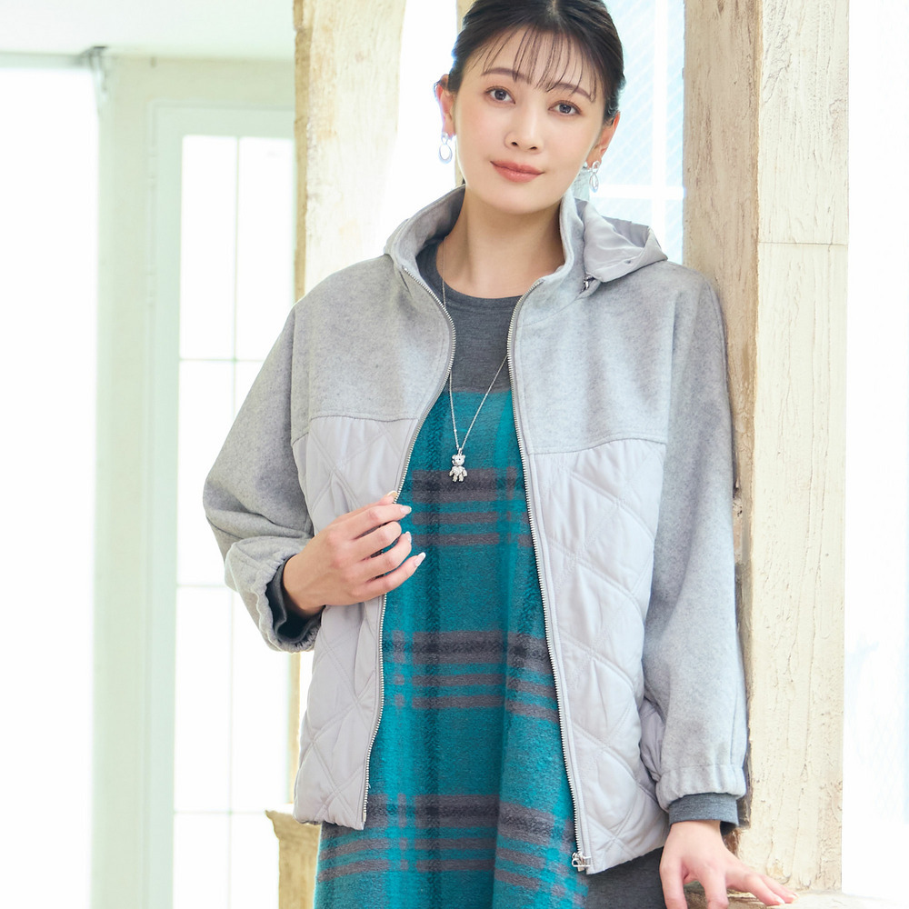 【フード取り外し可】ジャージー×キルトのドルマンジャケット1