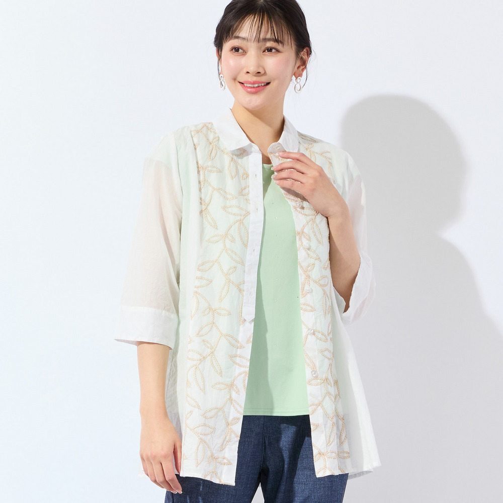 【洗える・L～4Lサイズ】リーフ刺繍 ワッシャーストライプシャツ