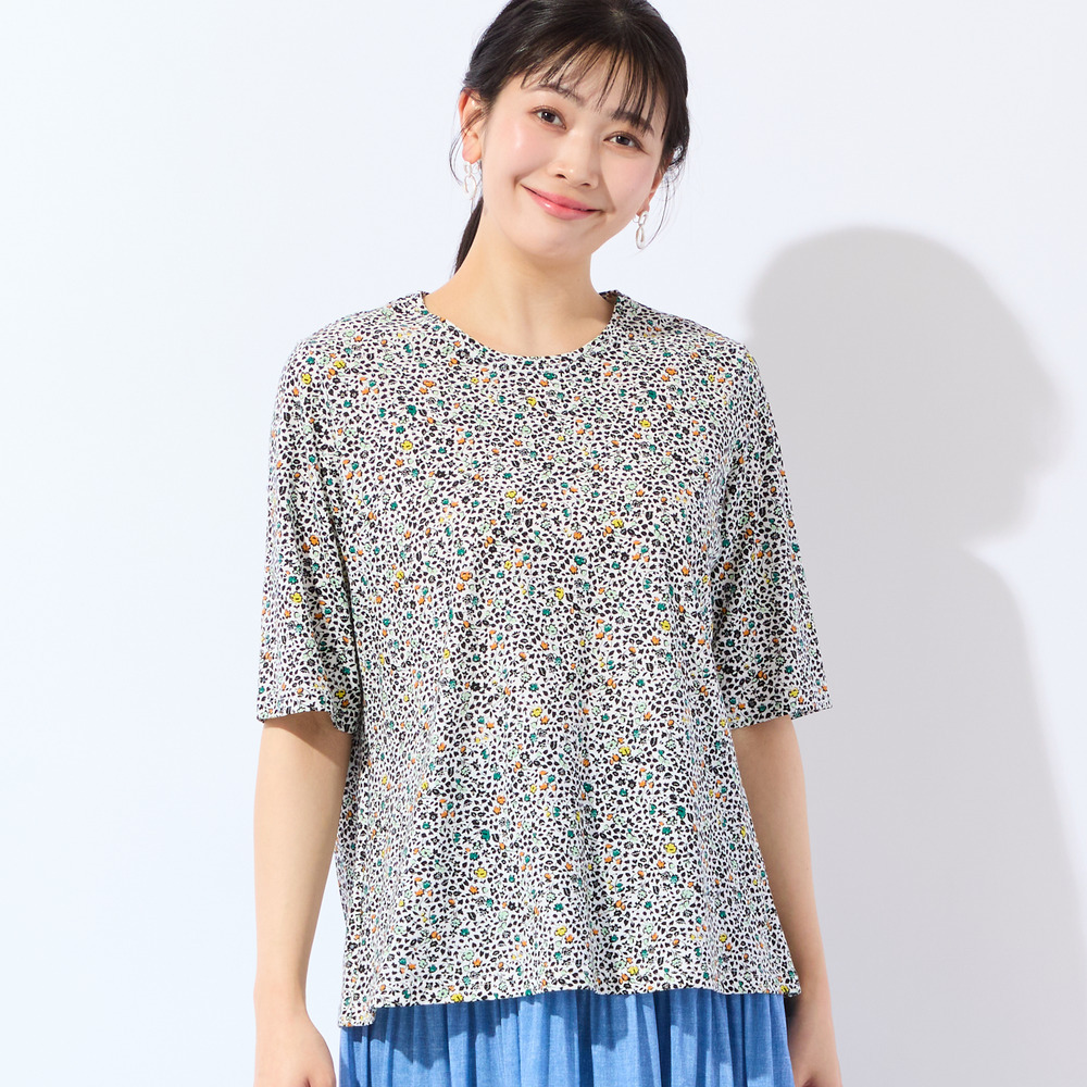 【洗える・日本製・L～4Lサイズ】小花コットンTシャツ