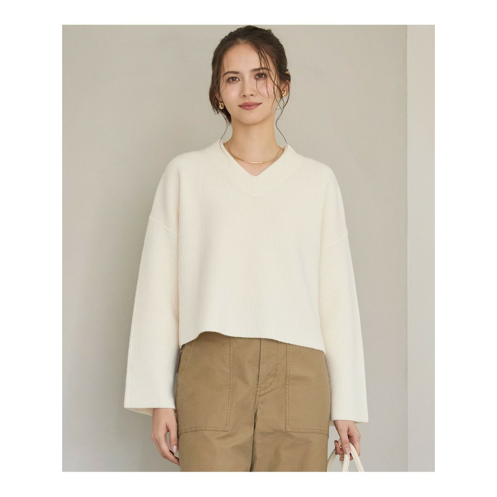 【SLOW/一部店舗限定】ソフトウール Vネック ニット1
