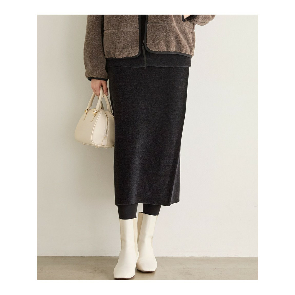 【SLOW/一部店舗限定】ベロア風ニット スカート1