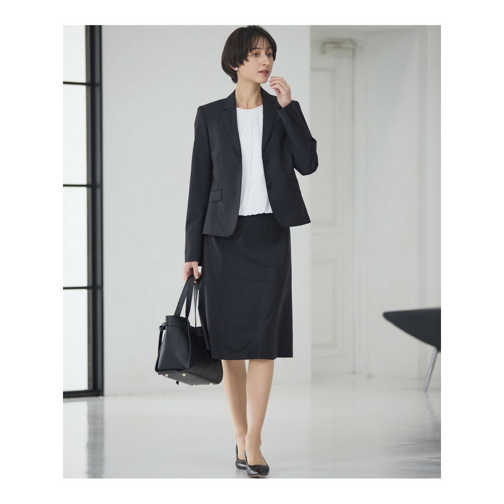 【セットアップ着用】ファインネスウール フレア スカート3