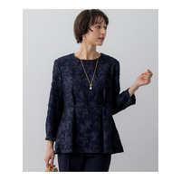 【VERY掲載】ボタニカル カットジャガード ペプラムブラウス