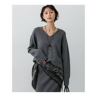 カシミヤブレンド Vネック ニット
