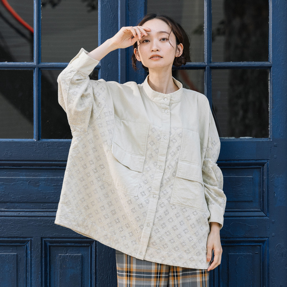 21号(6L～) コーデュロイエンブロイダリーシャツ