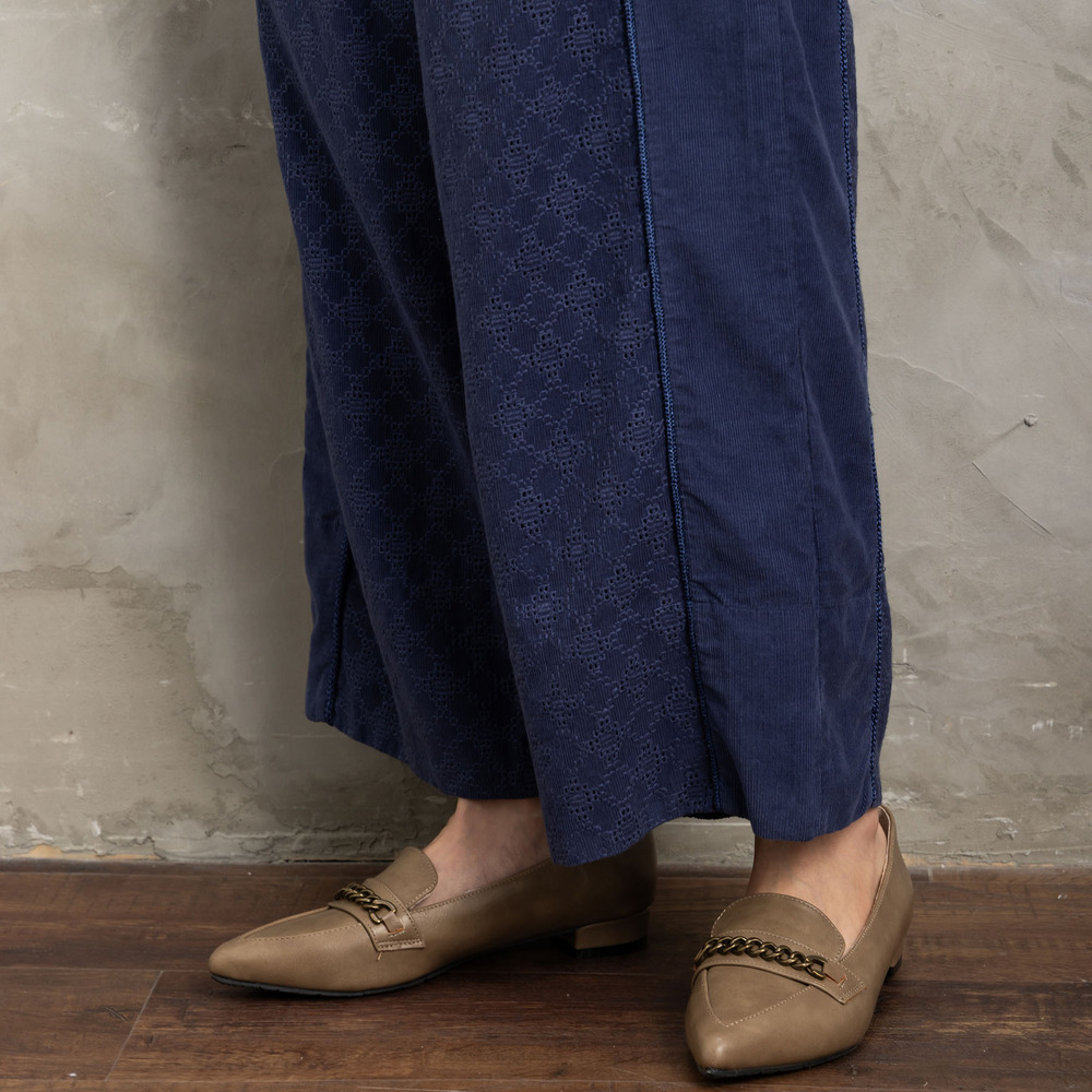 21号(6L~) コーデュロイエンブロイダリーパンツ24