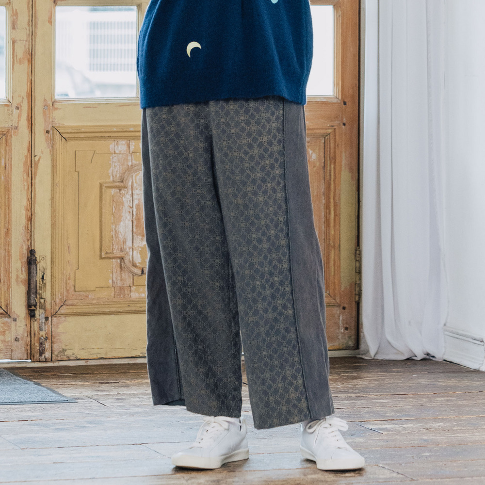 21号(6L~) コーデュロイエンブロイダリーパンツ1