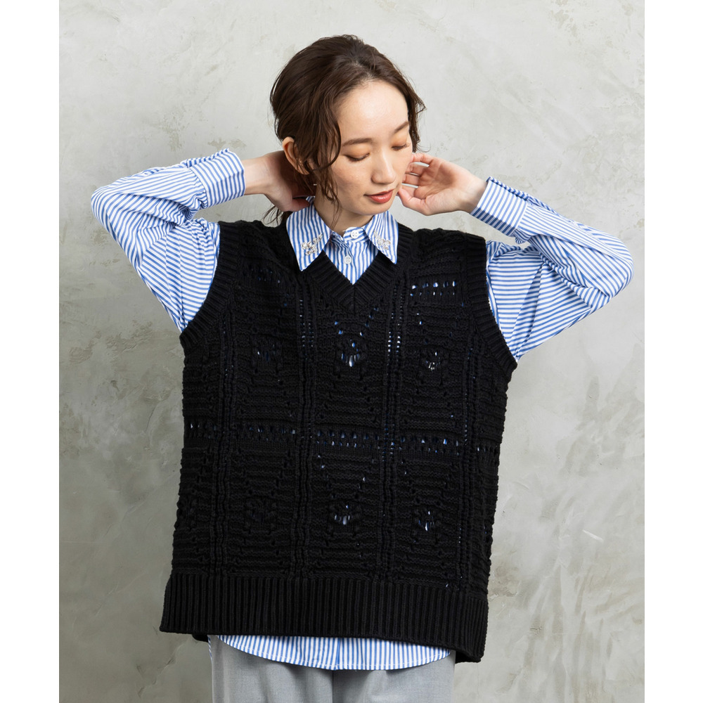 21号(6L~) レース柄透かし編みベスト1