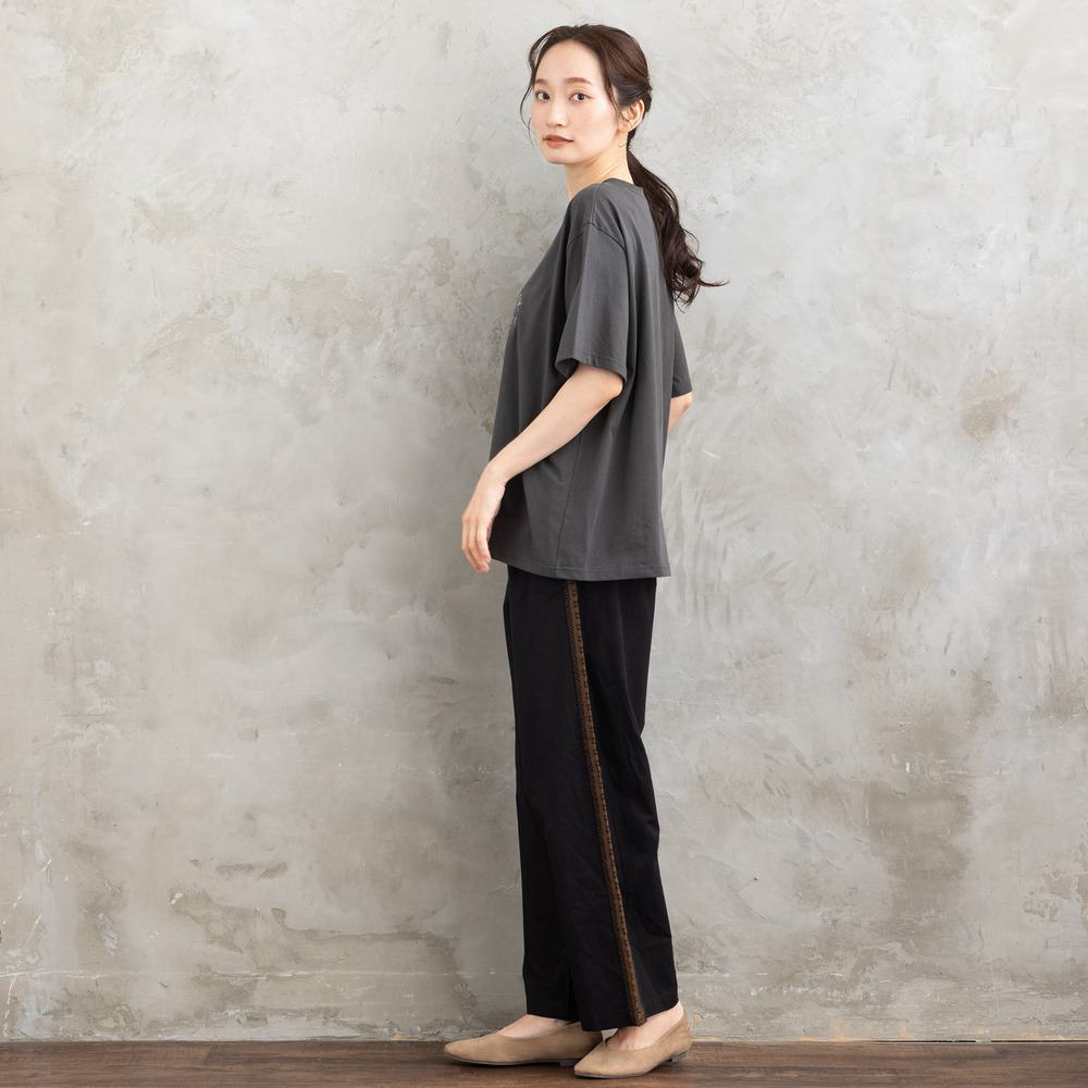 21号(6L~) フラワーエンブレム刺繍Tシャツ6