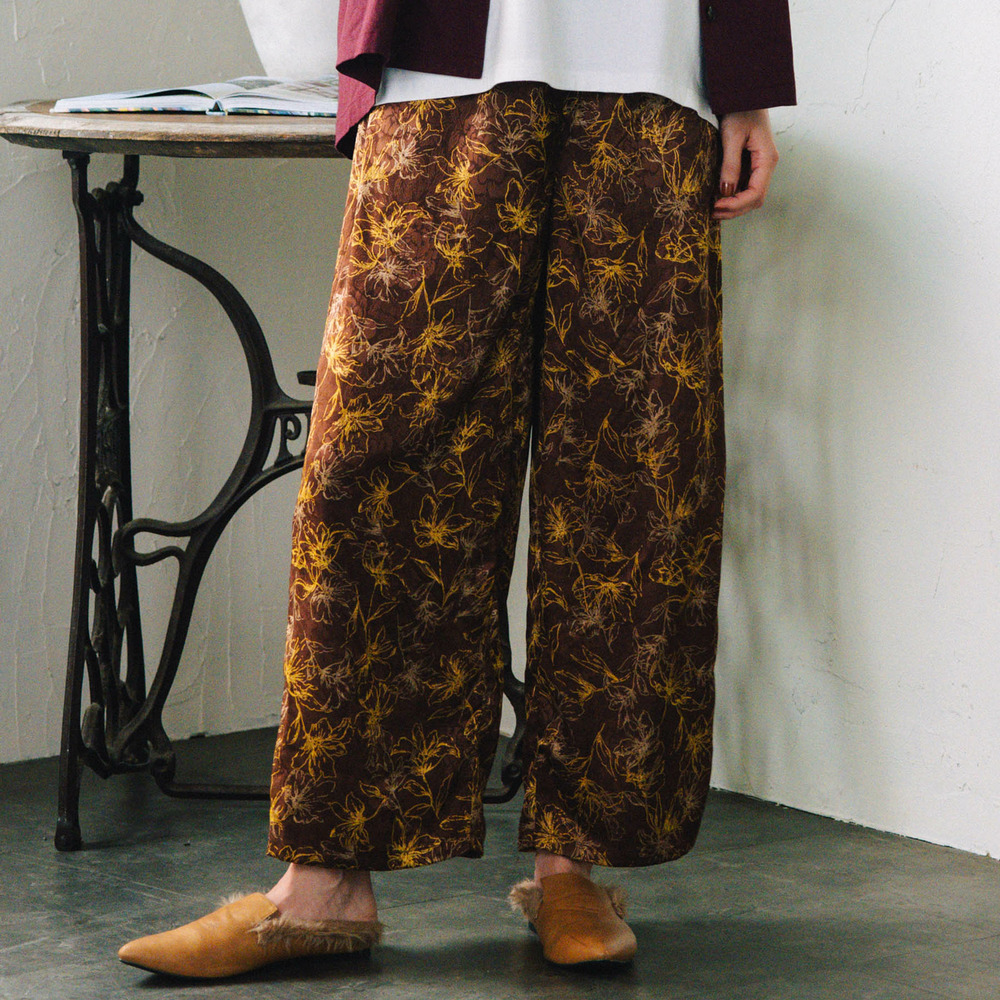 21号(6L~) フラワージャカードワイドパンツ1