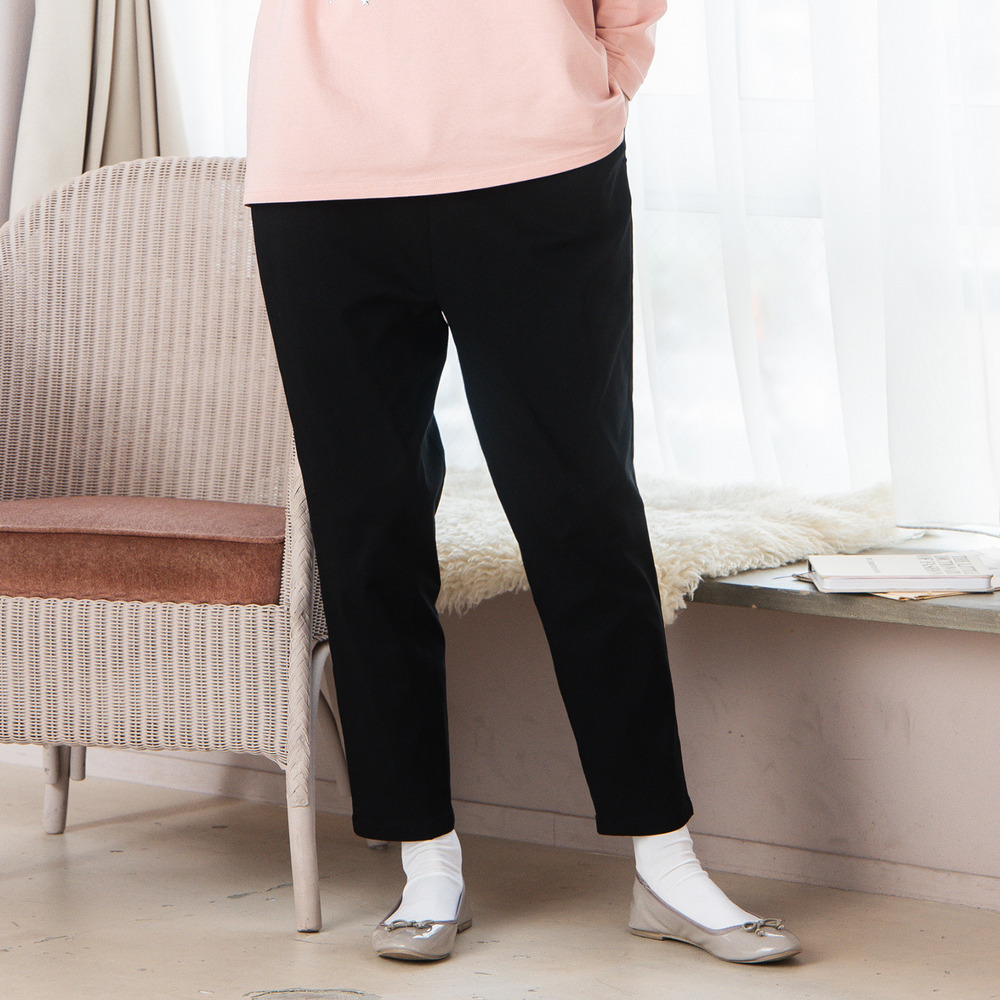 ハイテンションテーパードパンツ