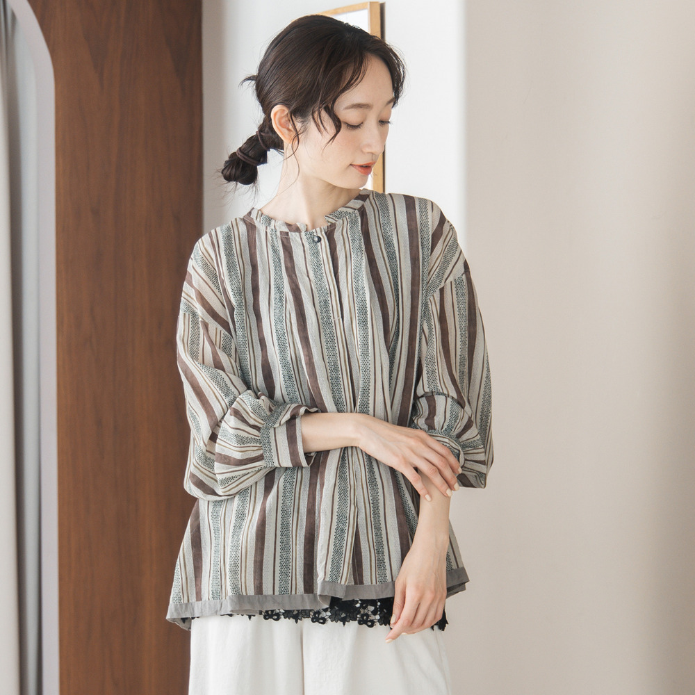 ドットストライププリントブラウス