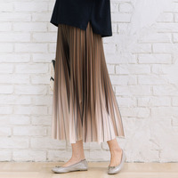 グラデーションプリーツスカート