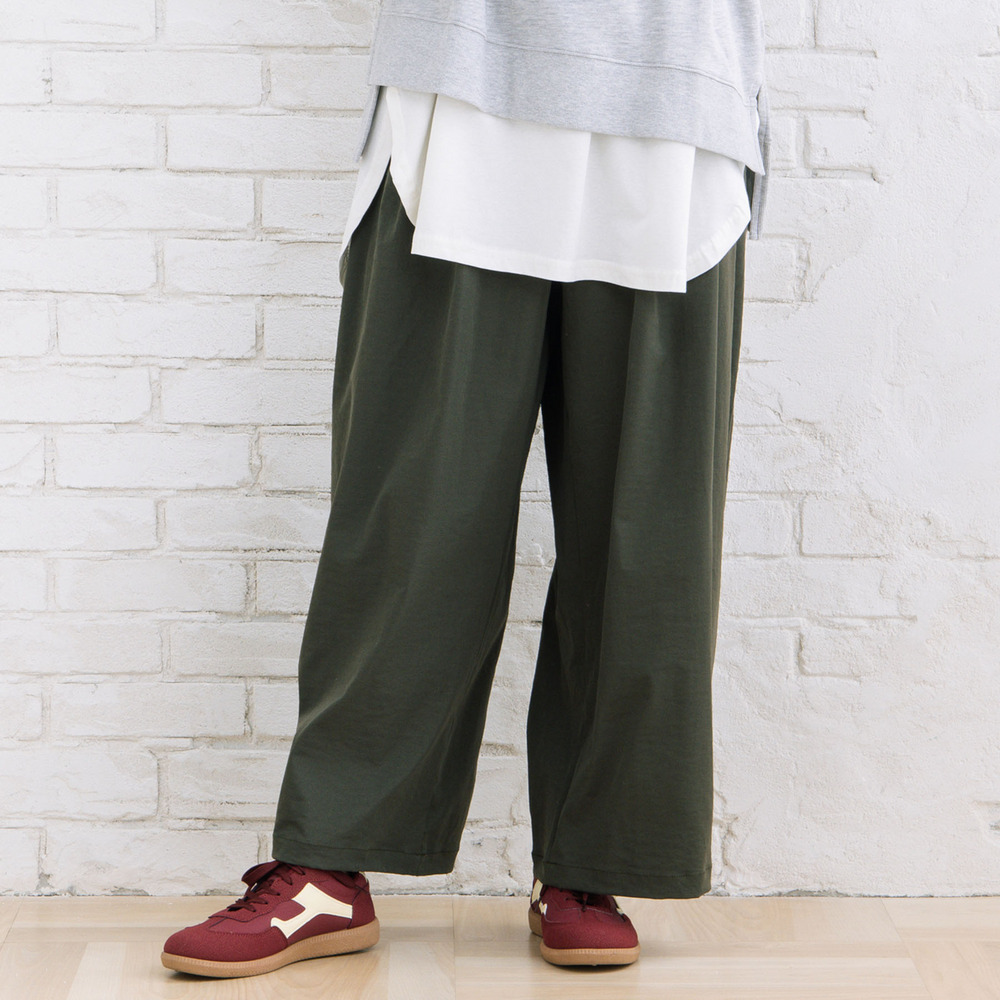 【sabstreet bis】【web限定】 ストレッチタックワイドパンツ1