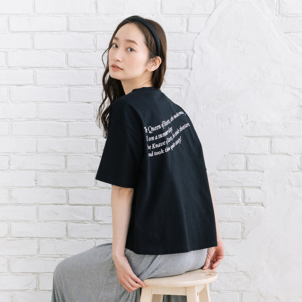 [Rogique]THE MACMILLAN Alice Queen of Heartsバックプリントスペード刺繍Tシャツ