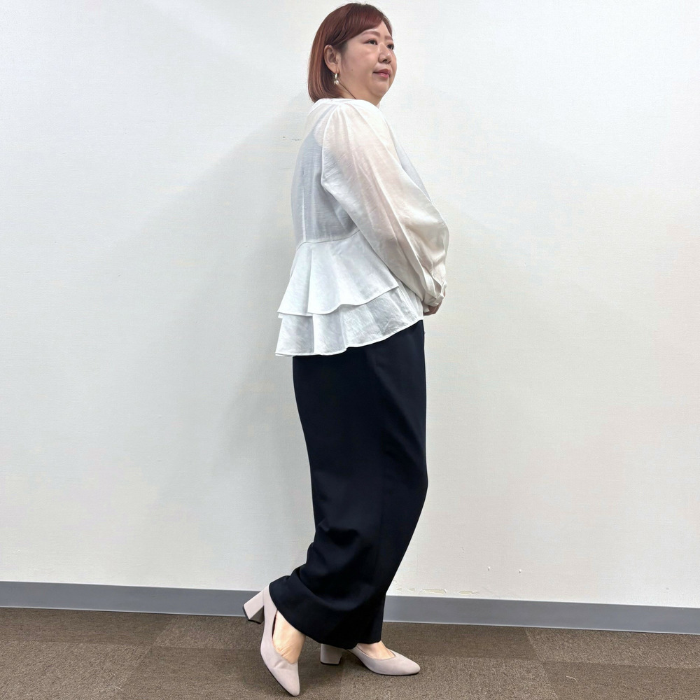 【LL・3L】バックペプラムシアーブラウス14