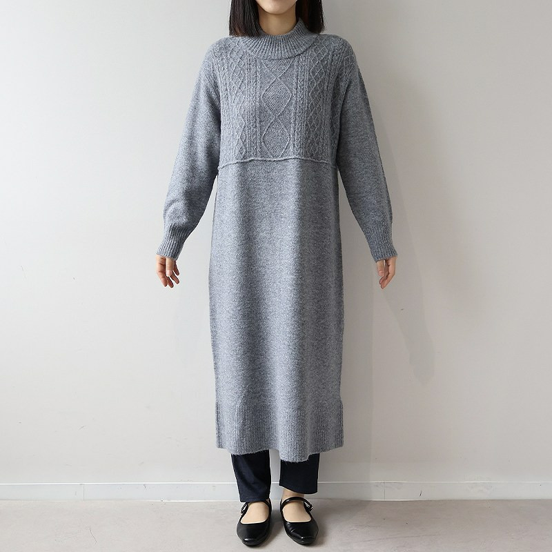ケーブル切替えハイネックニットワンピース12