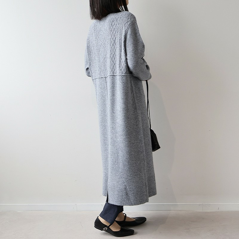 ケーブル切替えハイネックニットワンピース4