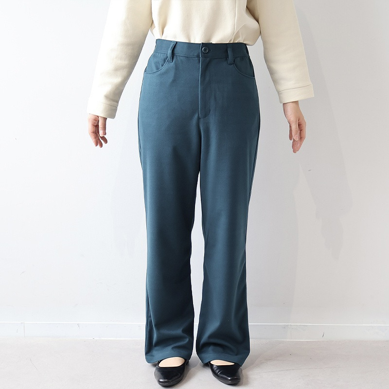 柔らかニットストレートパンツ10