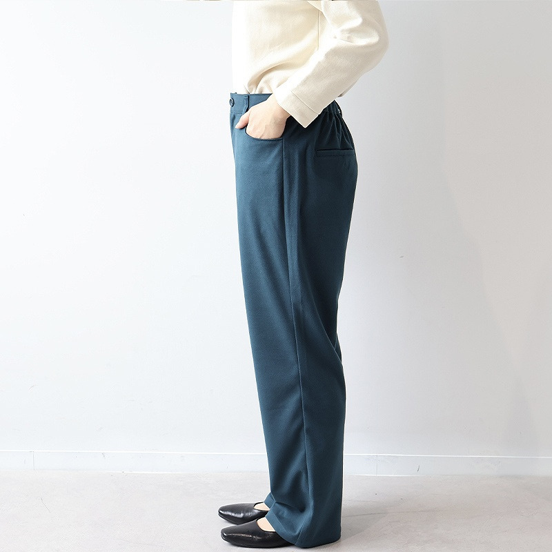 柔らかニットストレートパンツ11