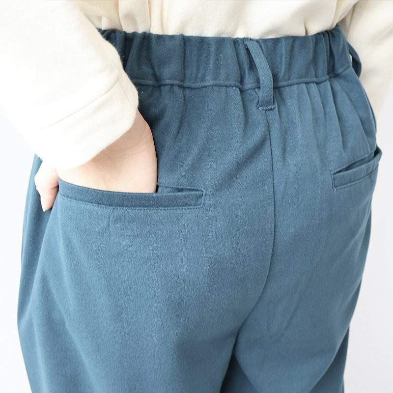 柔らかニットストレートパンツ15