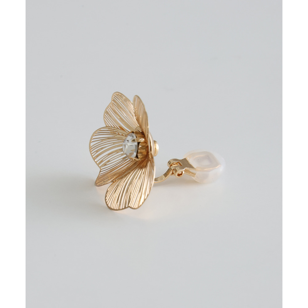 フラワーモチーフイヤリング 2