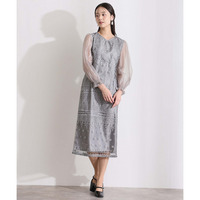 Vネック刺繍レースドレス