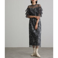 ティアードスリーブ刺繍ドレス