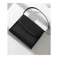 シンプルフォーマルバッグ