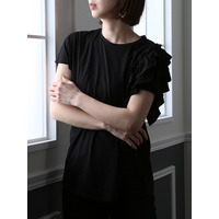 アシンメトリーフリルTシャツ　大きいサイズ レディース