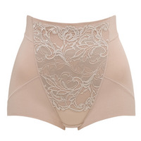 ﾊｰﾄのお尻に格上げｼｮｰﾂ24