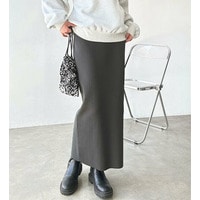 きれいシルエットで動きやすい！スポンディッシュニットスカート