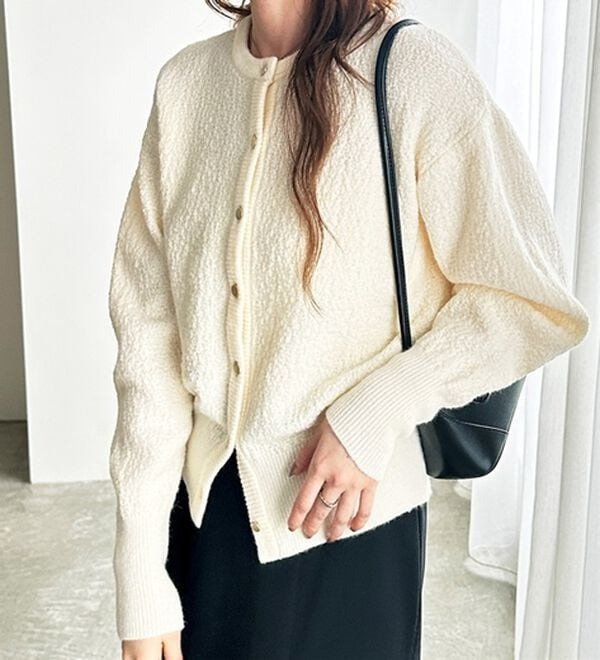 ゴールドボタン表面感クルーネックカーディガン3