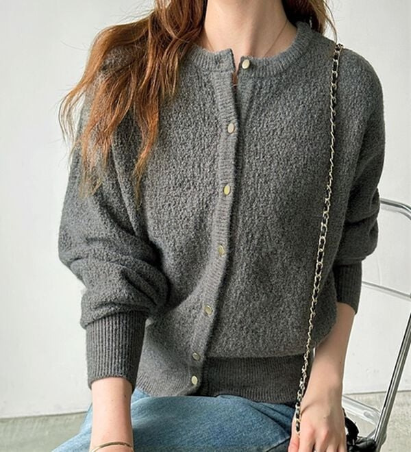 ゴールドボタン表面感クルーネックカーディガン6