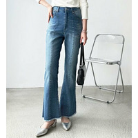 【L-XLサイズ展開】センターシームフレアデニムパンツ