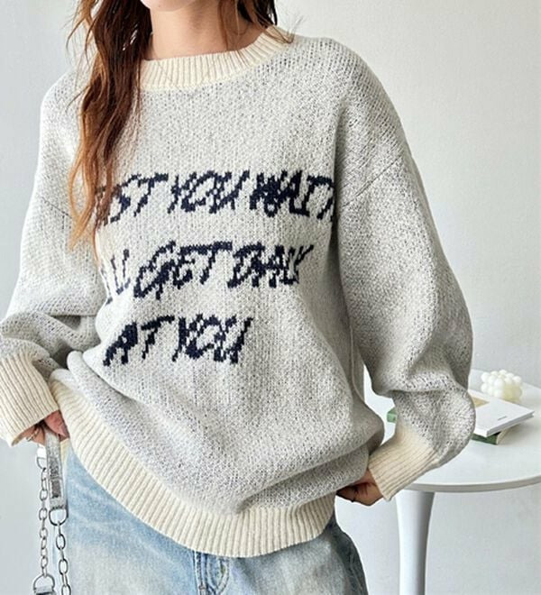 配色ロゴジャガードニット1