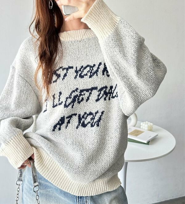 配色ロゴジャガードニット1