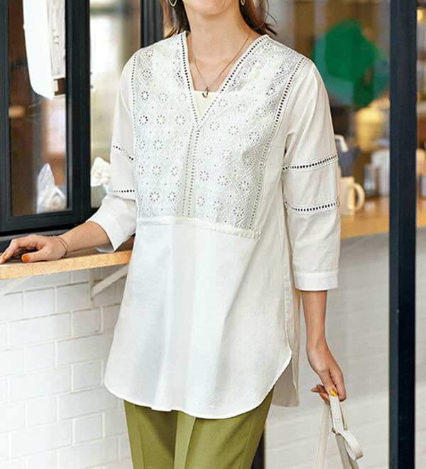 お食事会に頼れる一枚レース切替ブラウス　  
