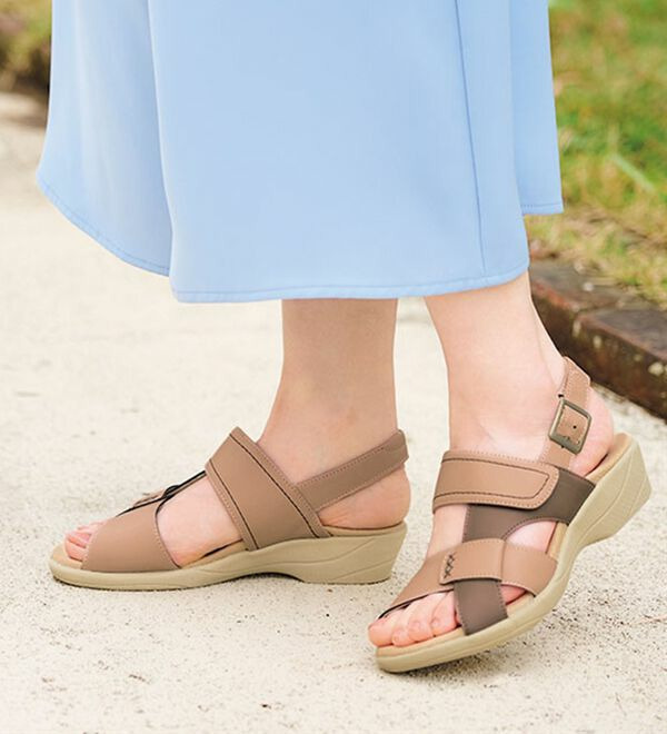 〈トパーズ〉クッション中敷サンダル　　　  