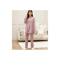 ゆったり春の刺しゅうスウェットパジャマ