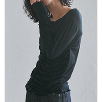 ギャザーデザインシアーＴシャツ　　　　　  