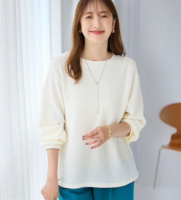 着映えが叶う!立体ジャカード素材パフ袖ゆるトップス1