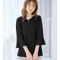 【接触冷感】パール調ボタンフレアー袖ブラウスＴシャツ