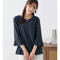 【接触冷感】パール調ボタンフレアー袖ブラウスＴシャツ