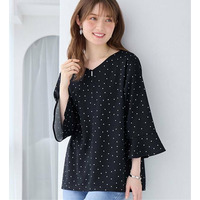 【接触冷感】パール調ボタンフレアー袖ブラウスＴシャツ