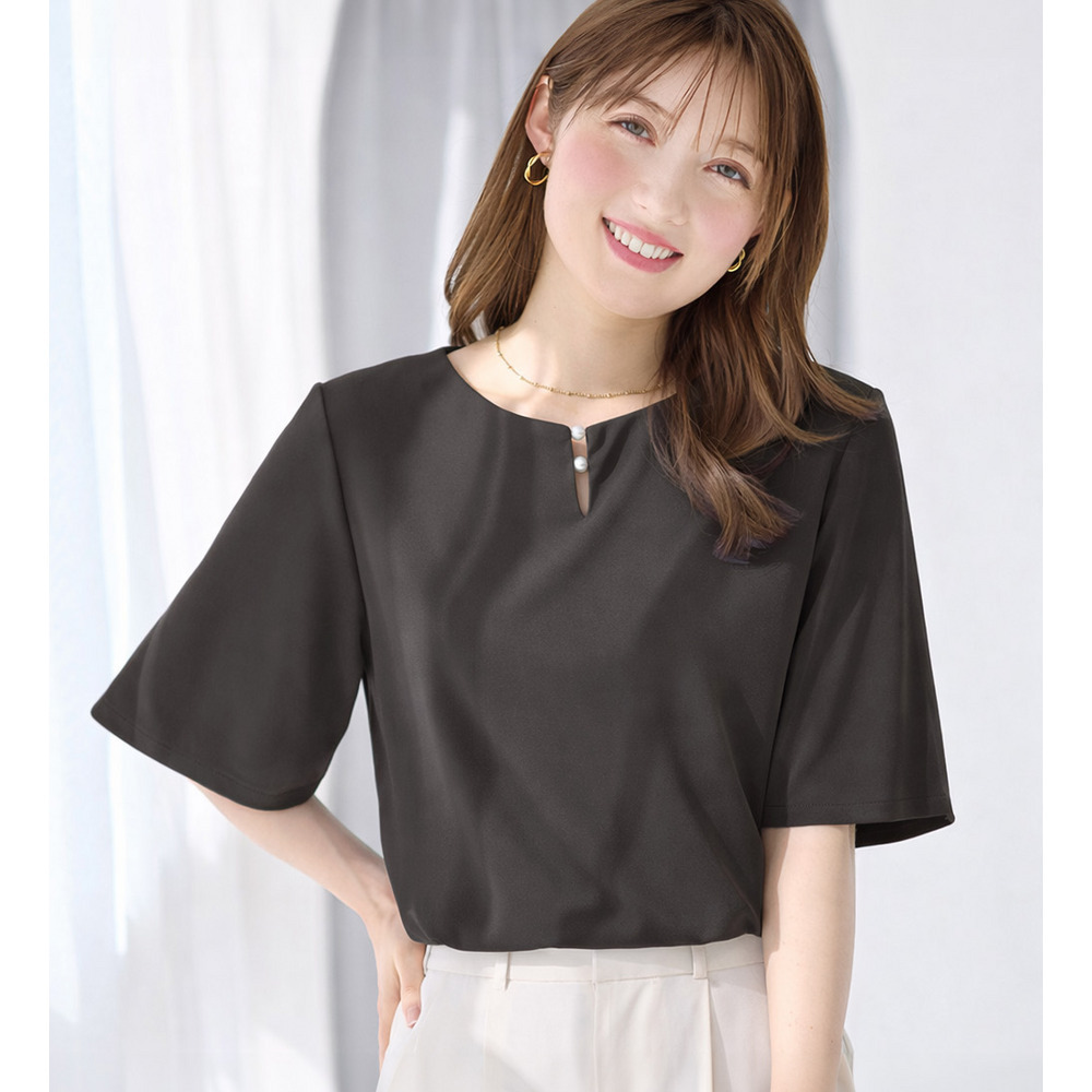 パールデザイン５分袖Ｔシャツブラウス
