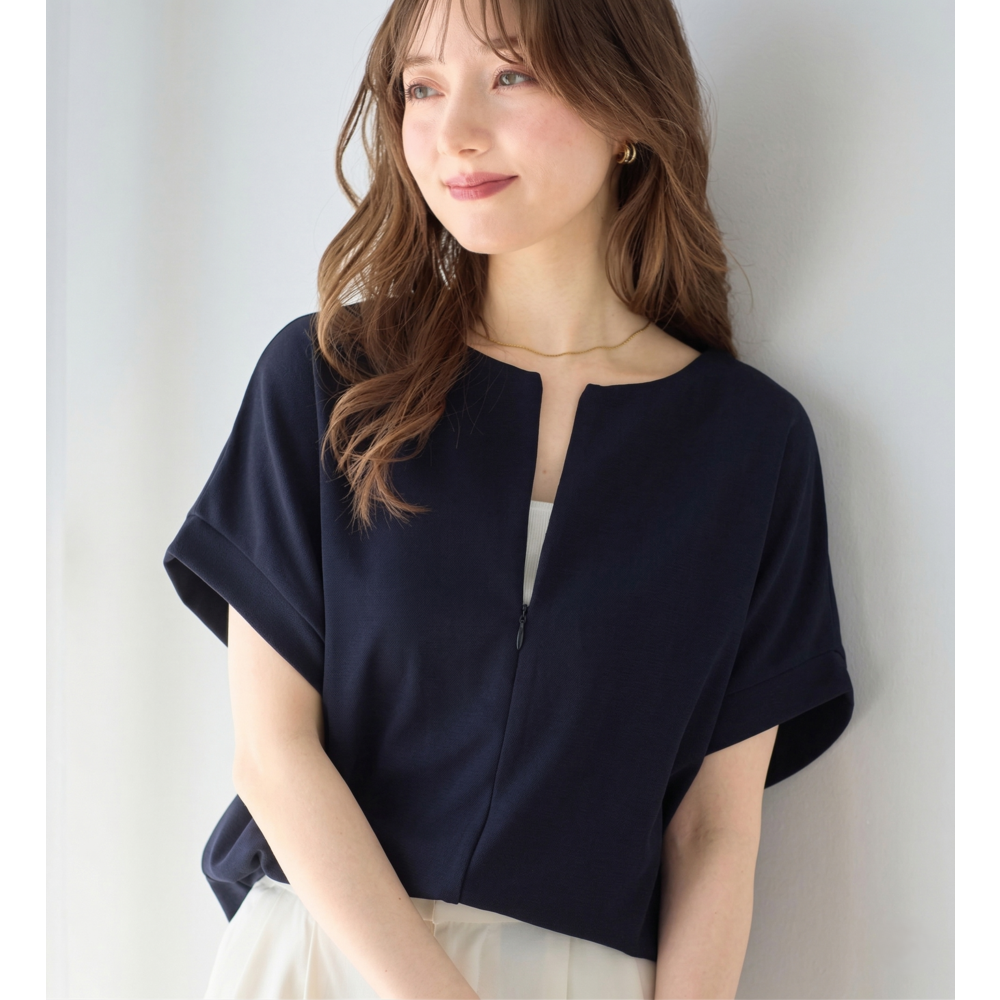 ジップ使いドルマンブラウス