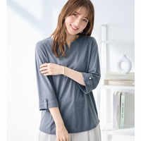 柔らか綿混素材金ボタンデザインＴシャツ