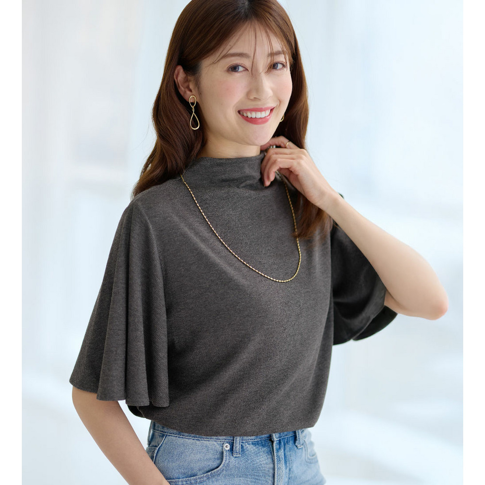 上品フレアー袖リブＴシャツ